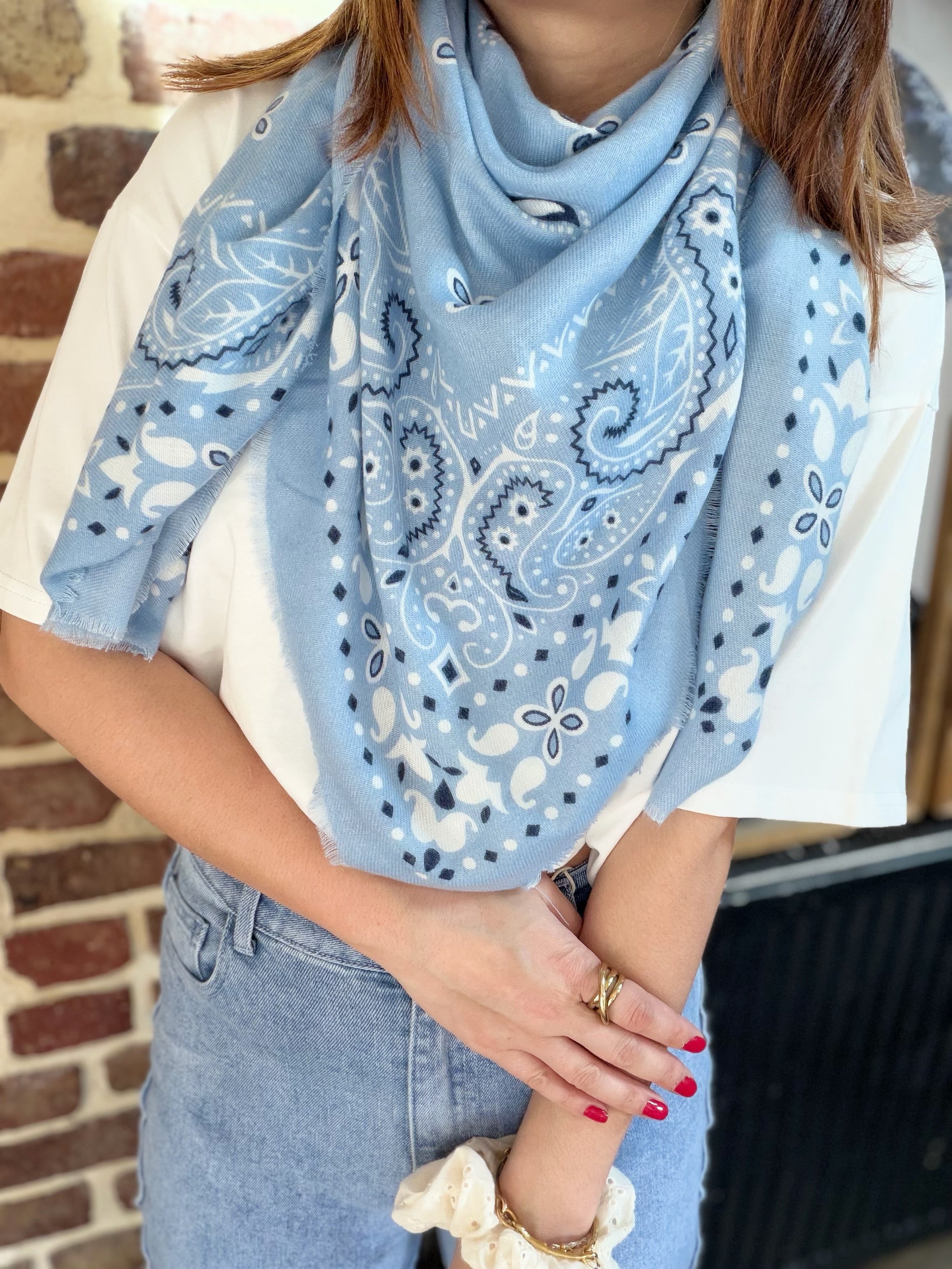 Foulard bleu