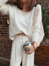 Charger l'image dans la galerie, Pull blanc avec dos dentelle
