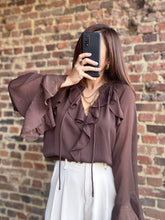 Charger l&#39;image dans la galerie, Blouse choco à volants

