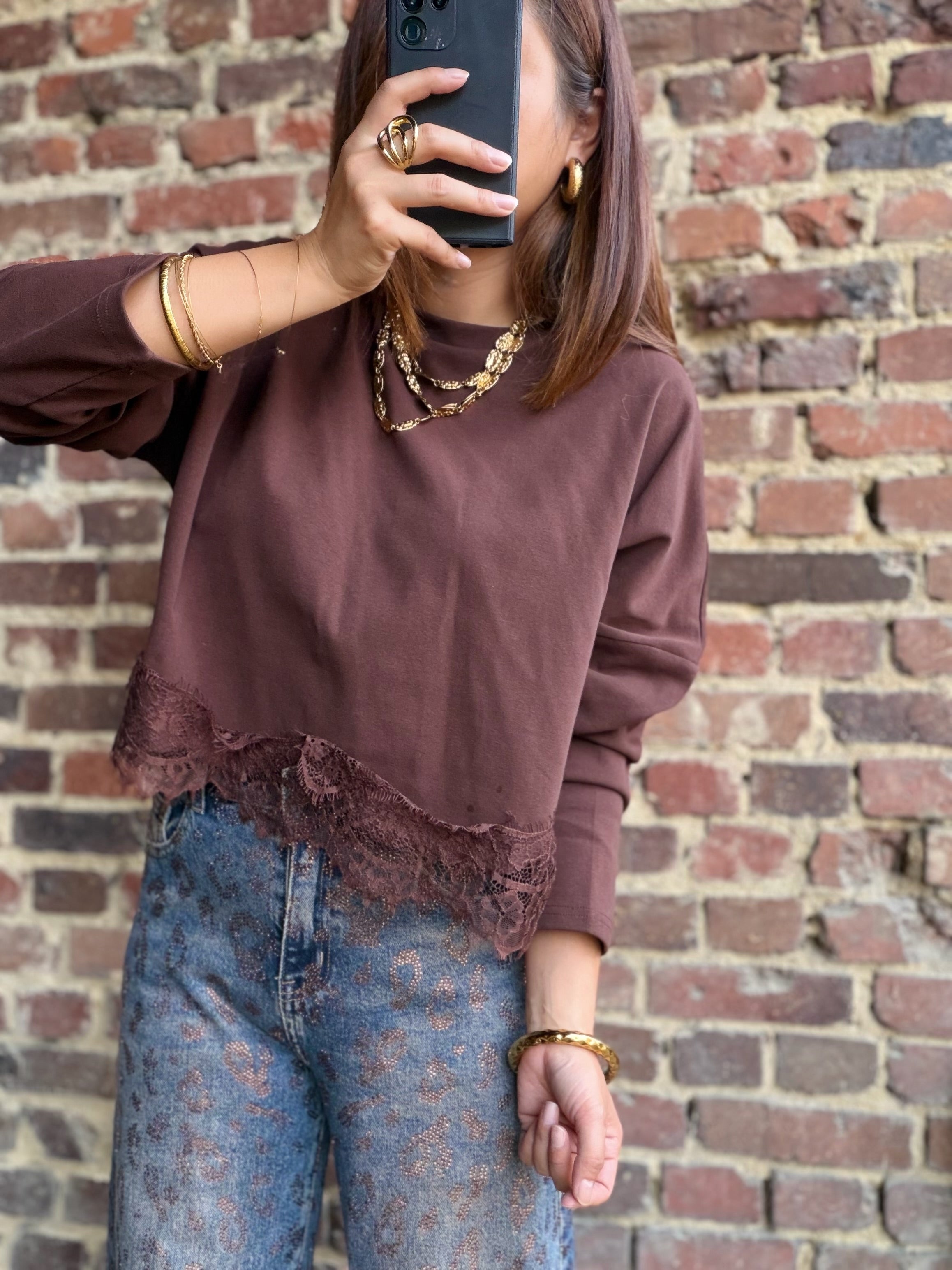 T-shirt choco manches longues bas en dentelle