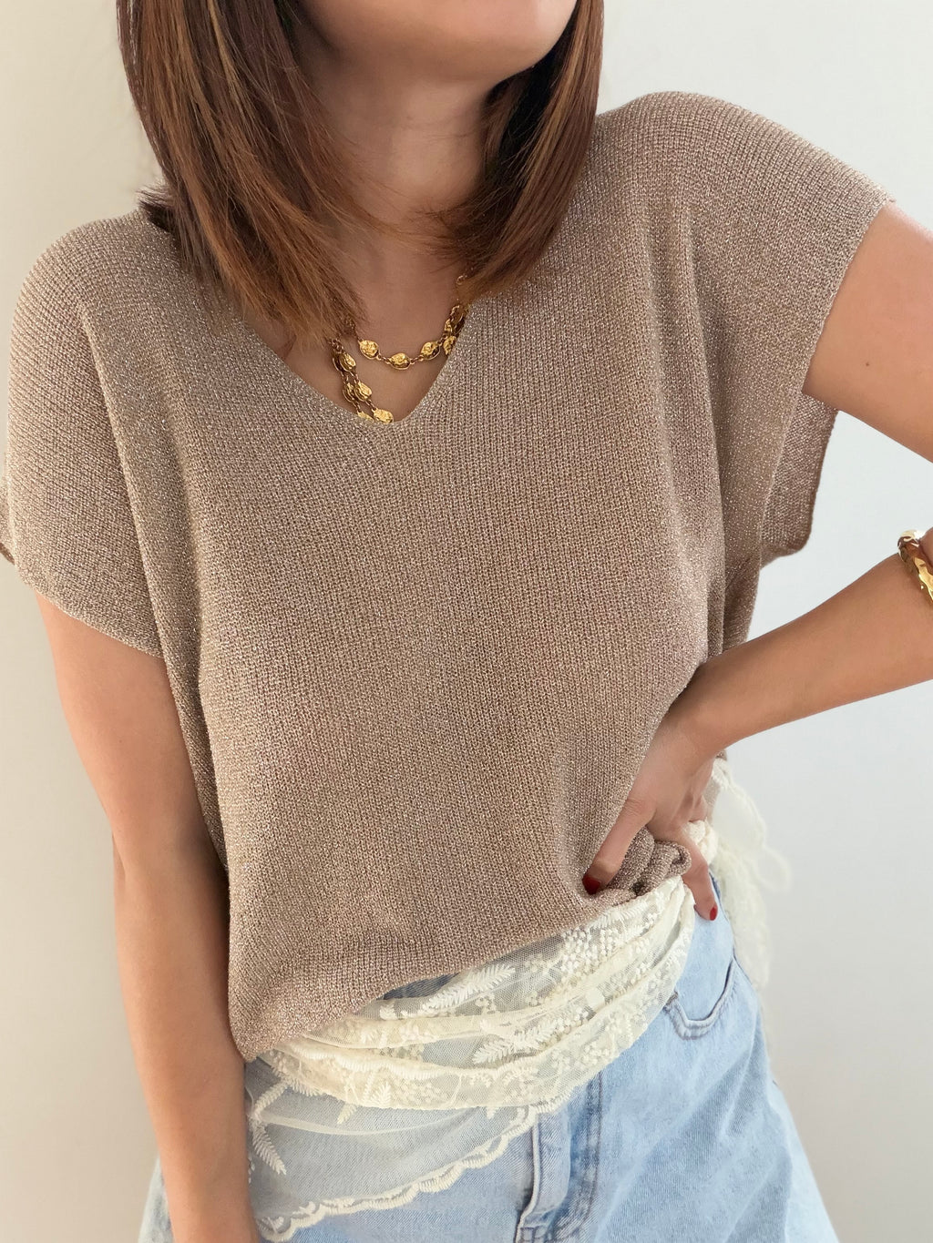 Top à paillettes taupe