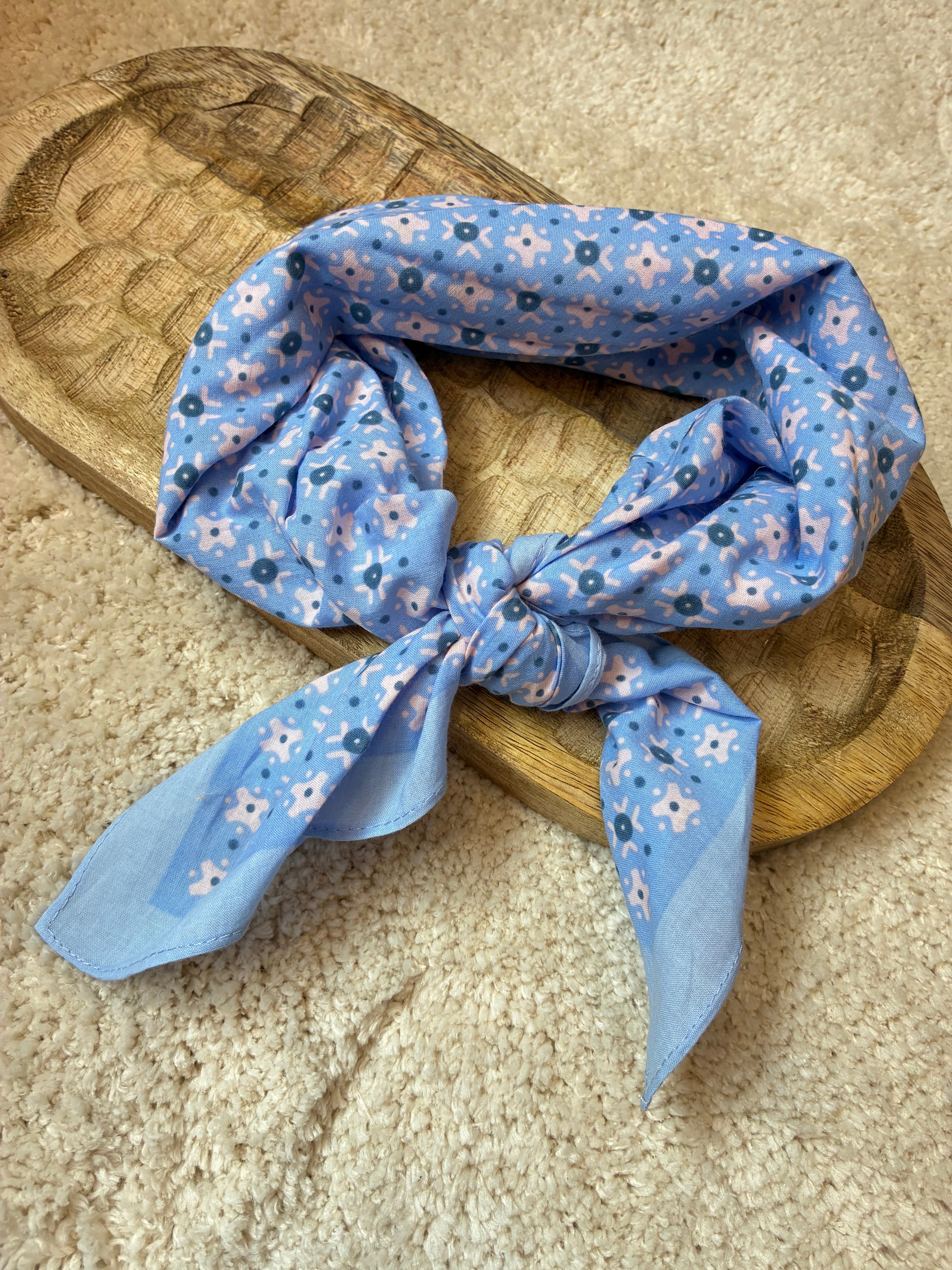 Foulard bleu