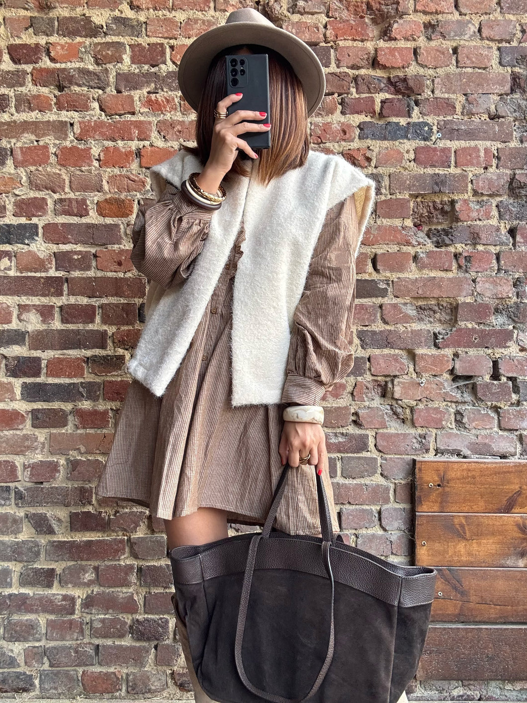 Robe marron large