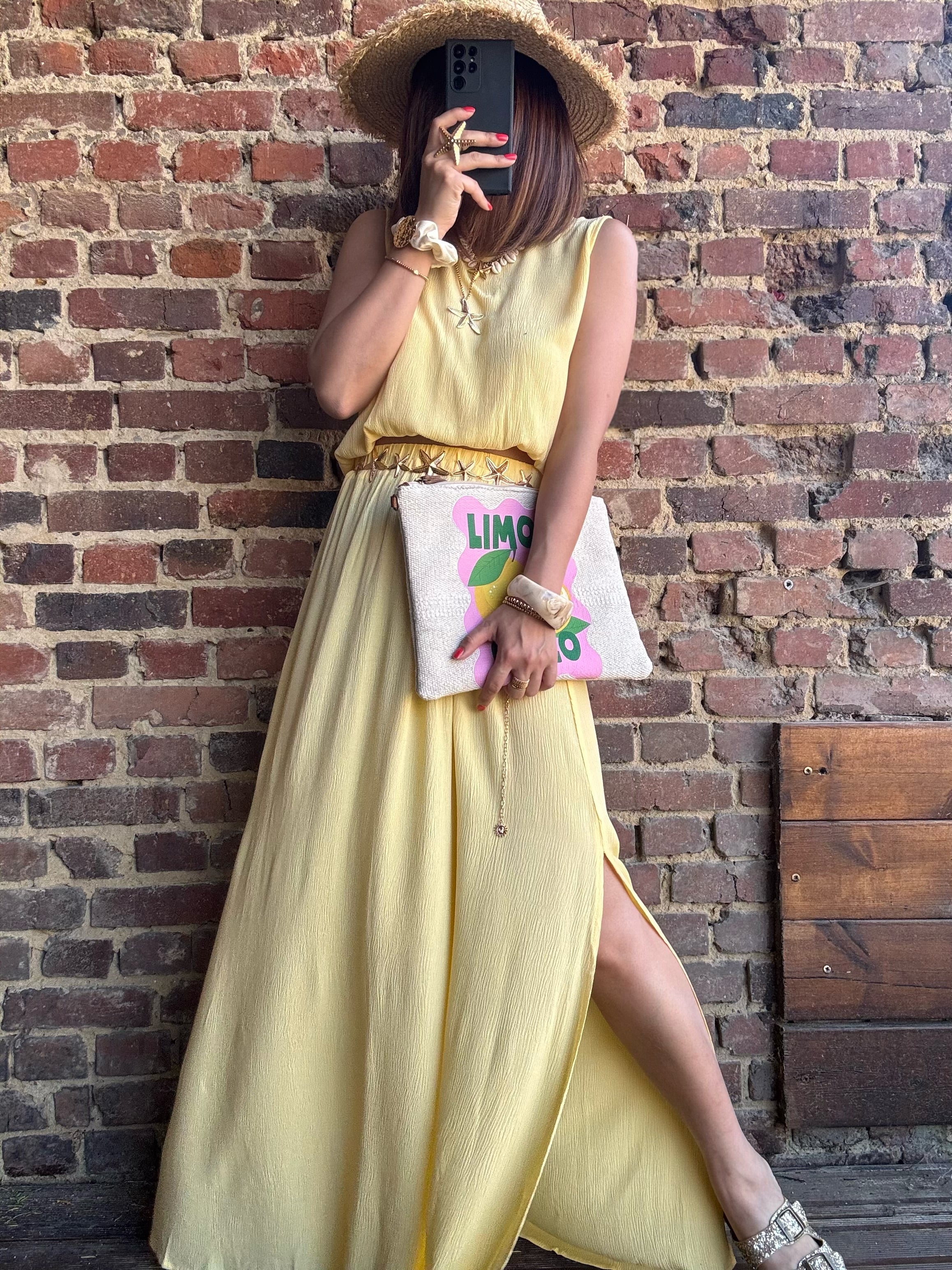 Ensemble jaune