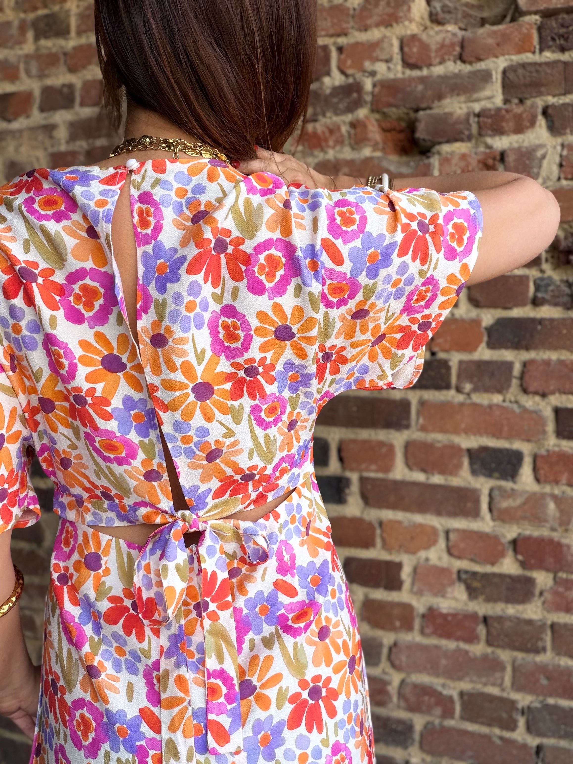 Robe fleurie dos nu