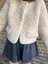 Charger l&#39;image dans la galerie, Manteau moumoute beige
