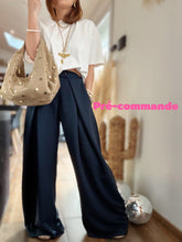 Charger l'image dans la galerie, Pantalon bleu- marine
